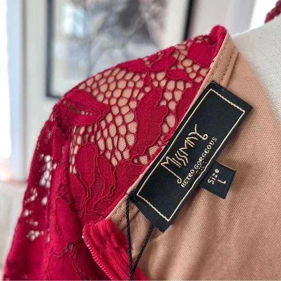 Red Lace Maxi Dress - Picture 4 of 7